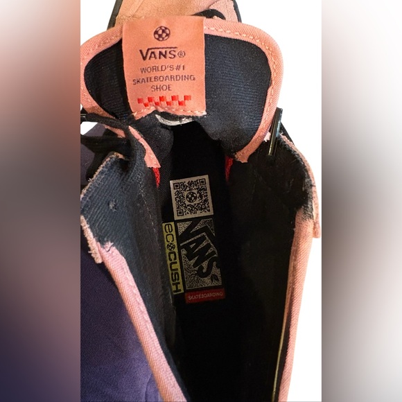 NEW VANS The Lizzie Rosette Sk8-Hi - Picture 5 of 6